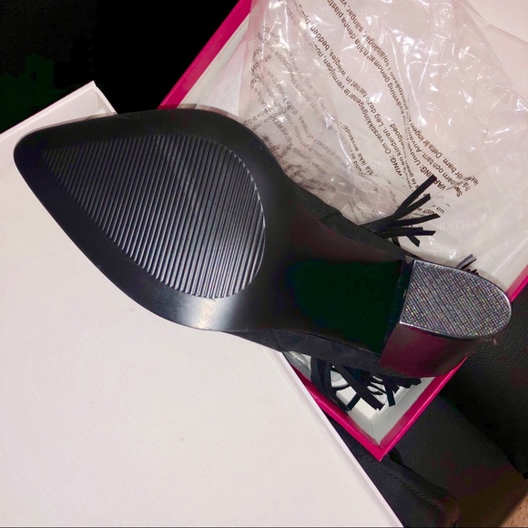 Healed Bootie w/Fringe - Picture 5 of 6